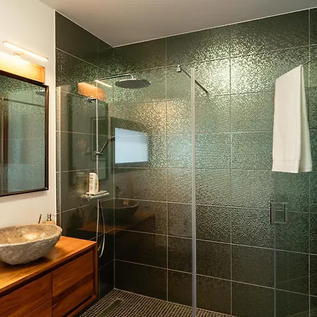 Valley View-villa With Heated Pool And Sauna Villa *