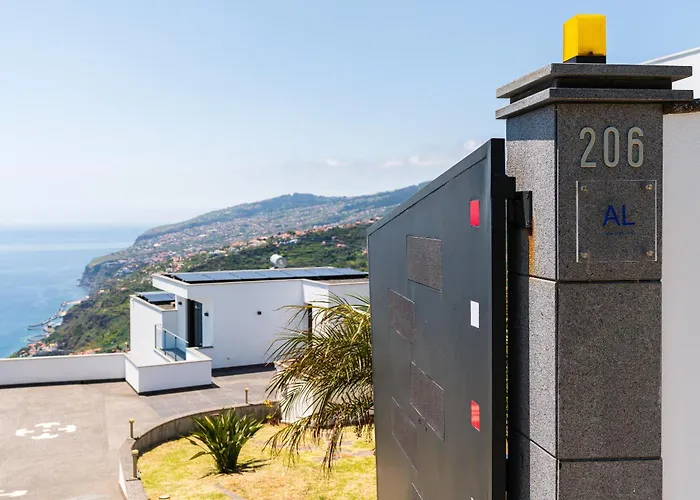 Willa Valley View-villa With Heated Pool And Sauna Arco da Calheta (Madeira)