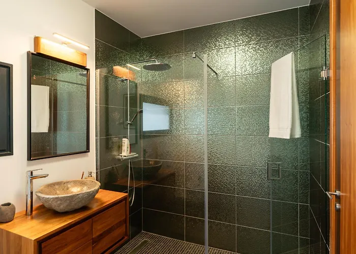 Valley View-villa With Heated Pool And Sauna Willa *